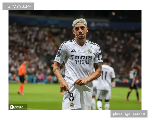 巴尔韦德巅峰时刻回顾：高能奔袭与致命远射，皇马中场发动机尽显统治力