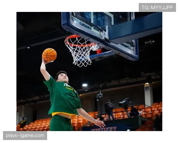 赛季最佳助攻回顾：传球艺术家闪耀赛场的高光时刻